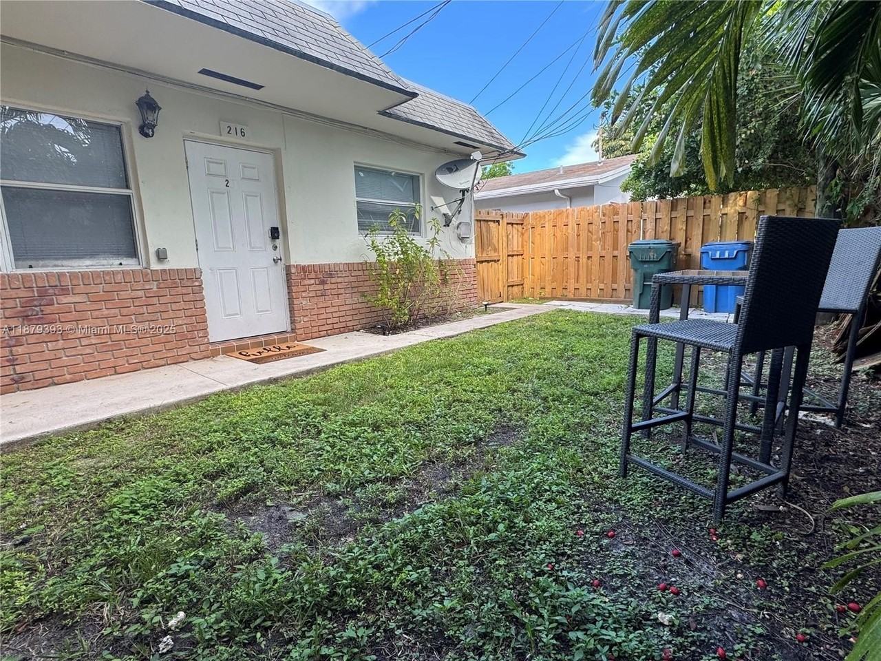 216 Ne 41st St #216 - Photo 2 of 10