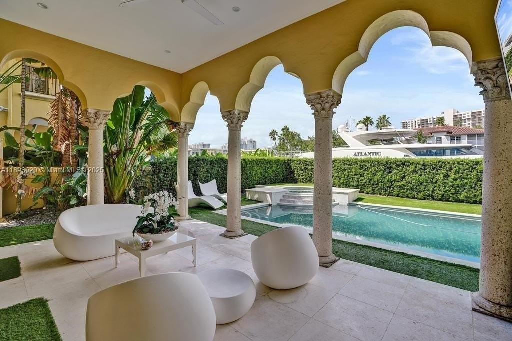 1516 Island Blvd - Photo 6 of 50