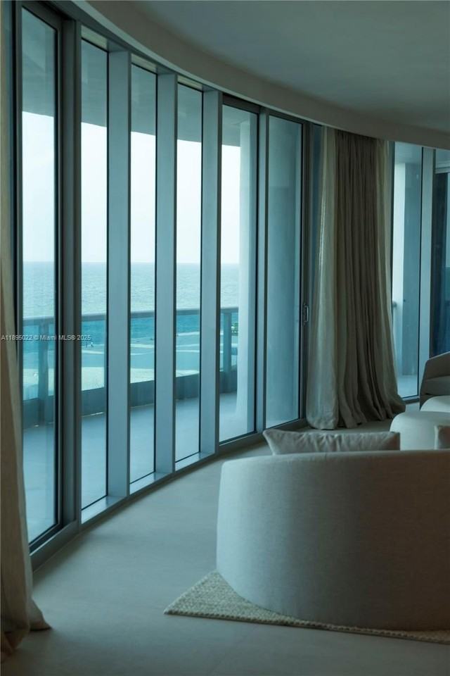 5959 Collins Ave #907 - Photo 5 of 33