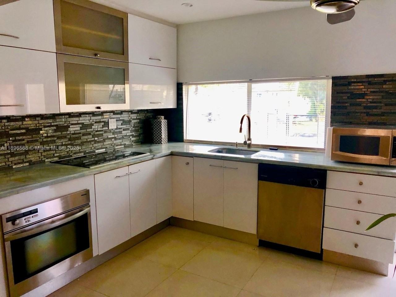 1918 Liberty Street #0 - Photo 4 of 7