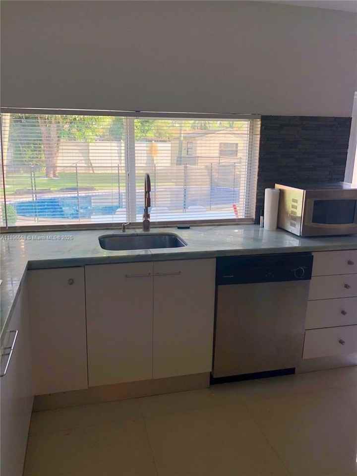 1918 Liberty Street #0 - Photo 5 of 7