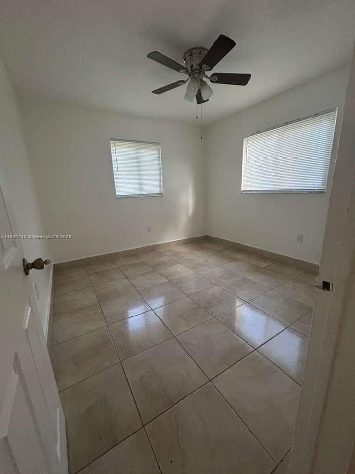 1907 Southwest 99th Terrace #2 - Photo 5 of 14