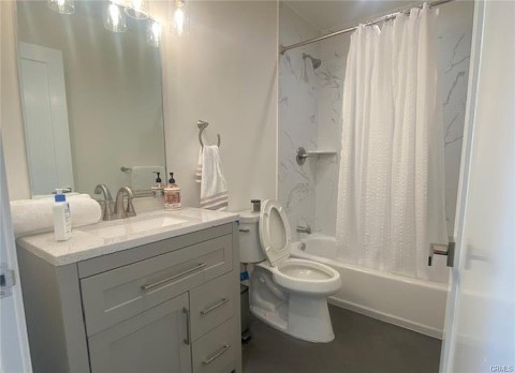 6059 Riverton Ave - Photo 2 of 8