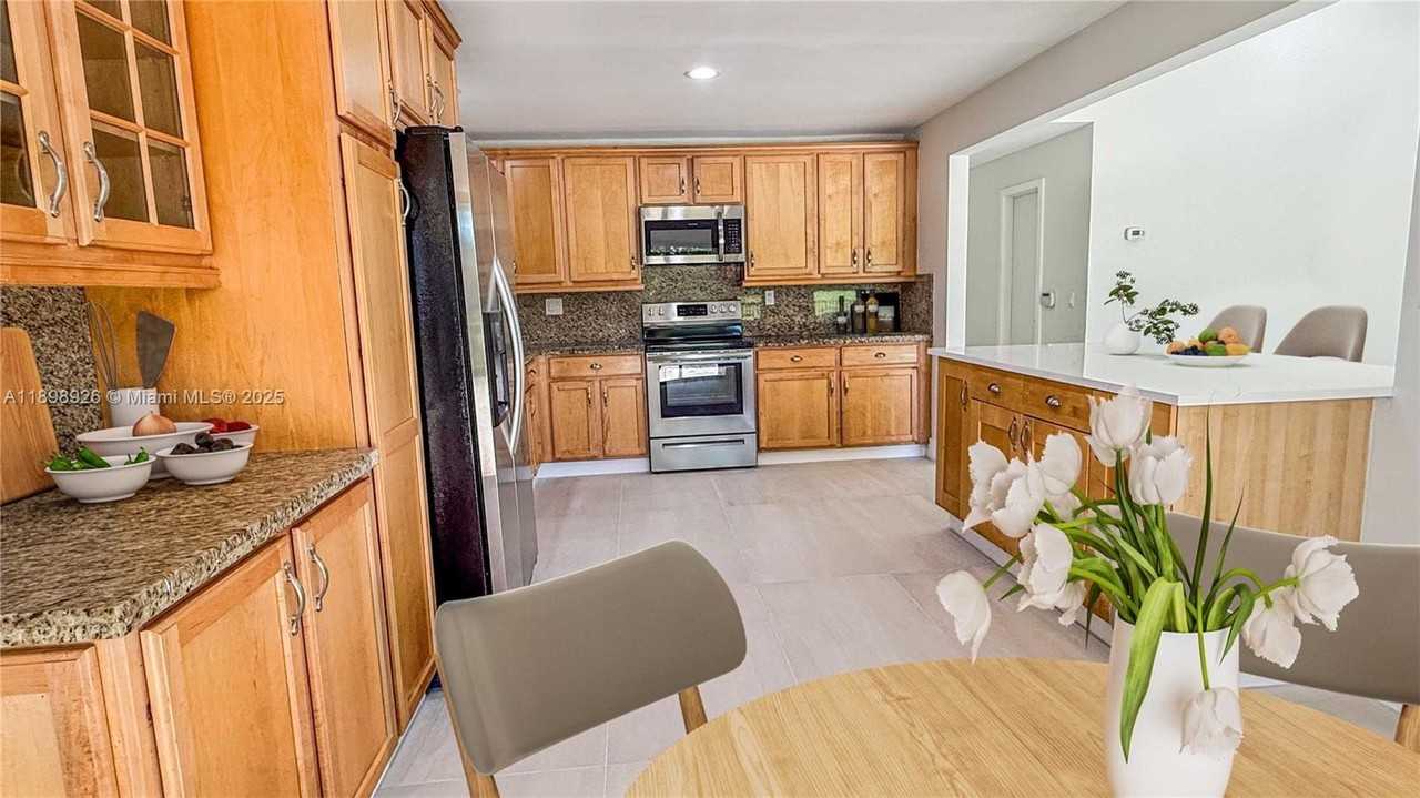 10134 Boca Woods Ln #10134 - Photo 4 of 17