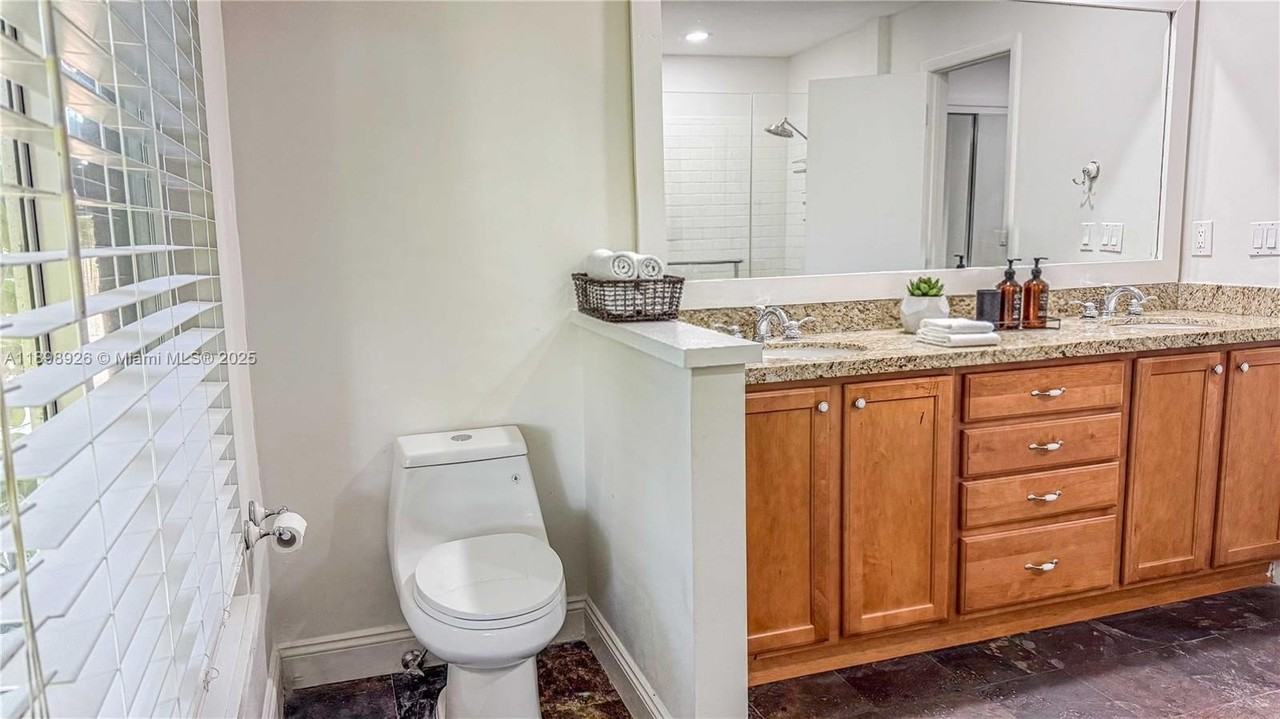 10134 Boca Woods Ln #10134 - Photo 6 of 17