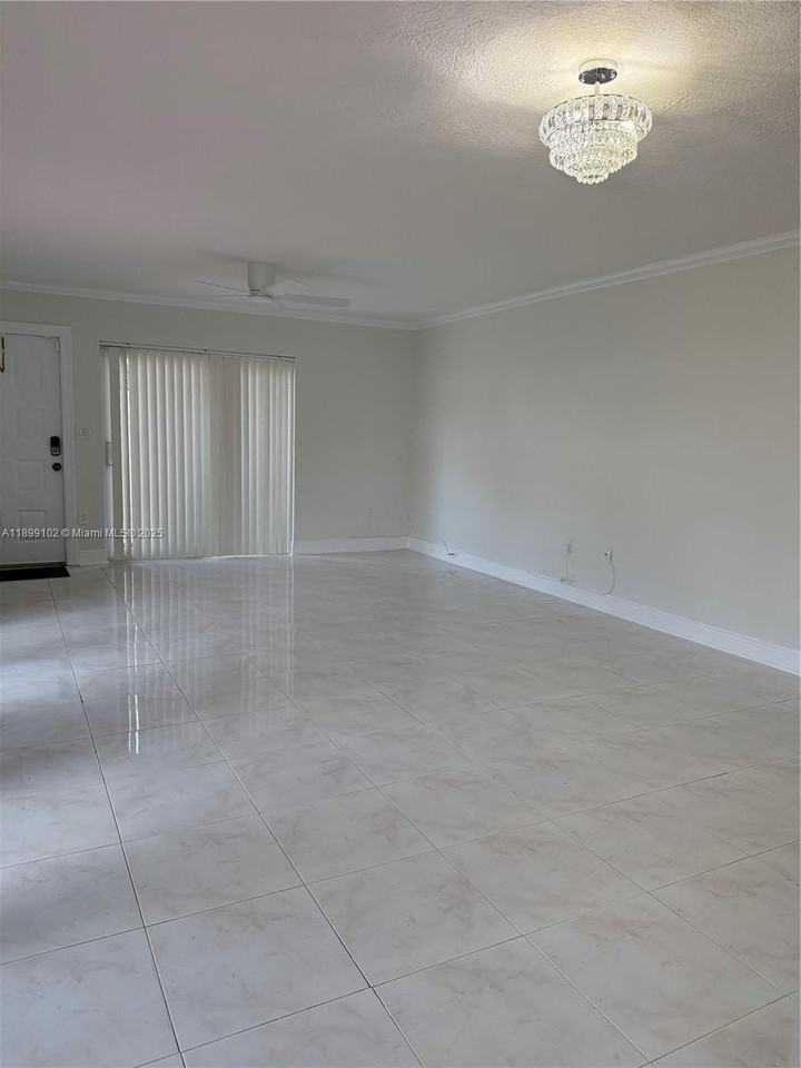 14362 Sw 96th Ln - Photo 4 of 15