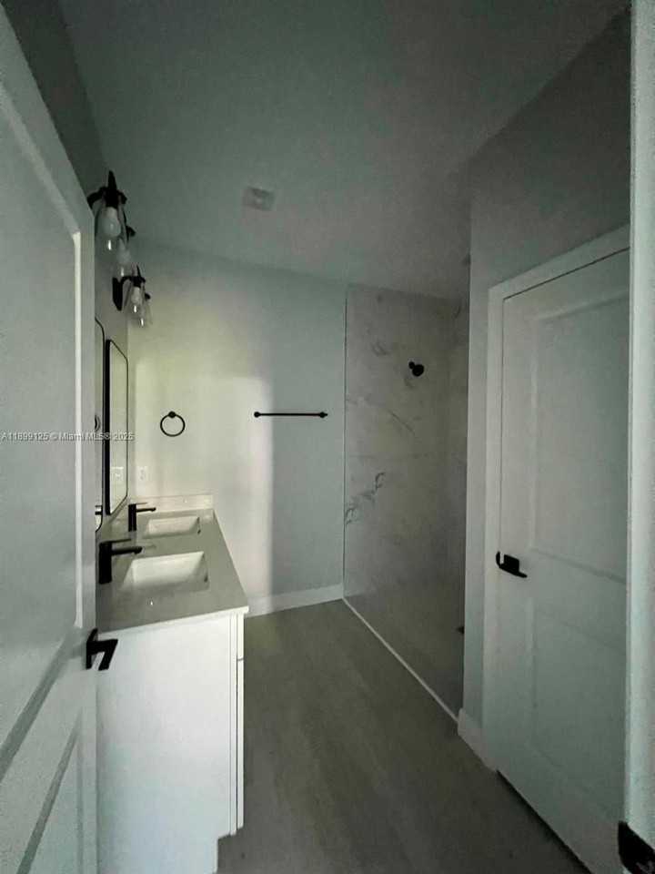 21068 Exmore Ave #21068 - Photo 7 of 10