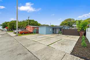 938 Se 12th St - Photo 1 of 1