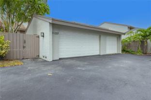 11237 Sw 112th St #11237 - Photo 1 of 1