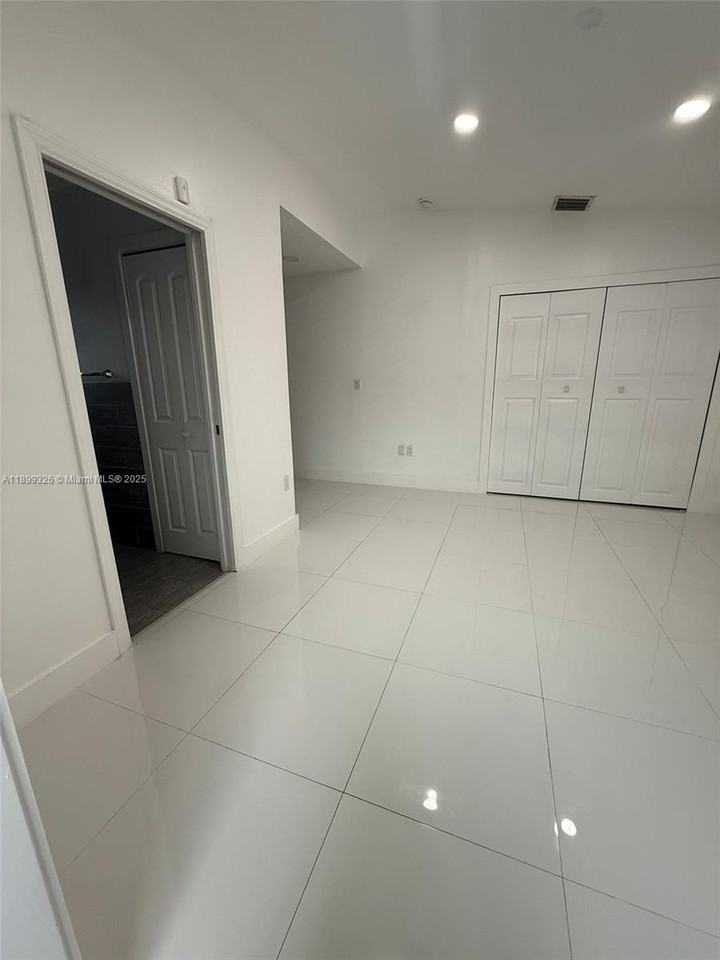 14320 Sw 147th Ct #E2