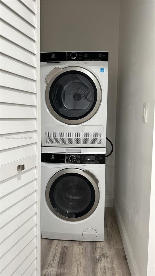 10753 Sw 142nd Ct #0 - Photo 6 of 11