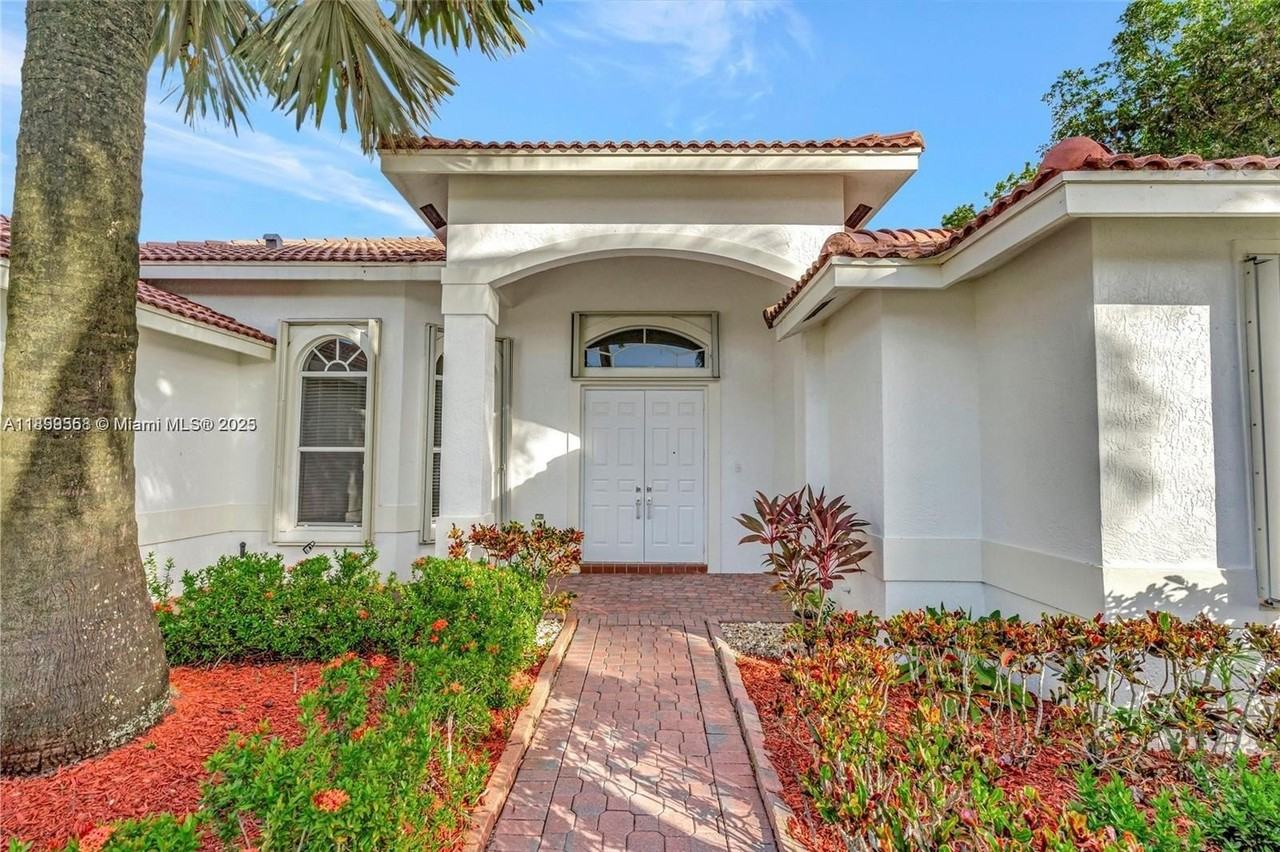 1709 Victoria Pointe Circle #00 - Photo 6 of 29