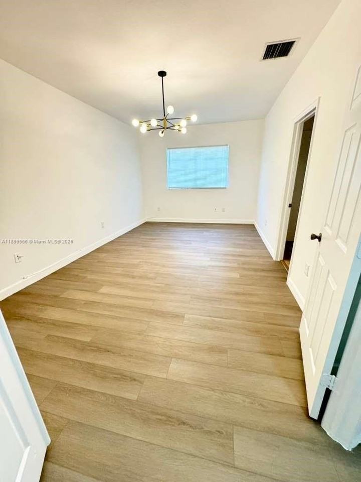 2962 Northwest 35th Avenue #2962 - Photo 5 of 28