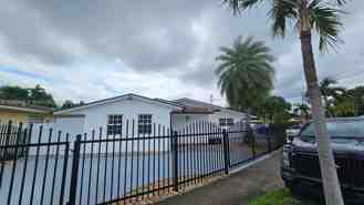 3182 Sw 25th Ter #2 - Photo 1 of 1