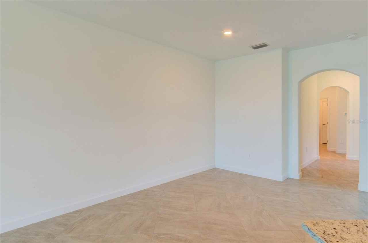 15926 15926 E CLEAR SKIES PLACE - Photo 6 of 32