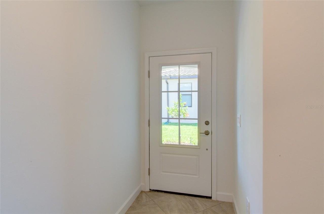 15926 15926 E CLEAR SKIES PLACE - Photo 7 of 32