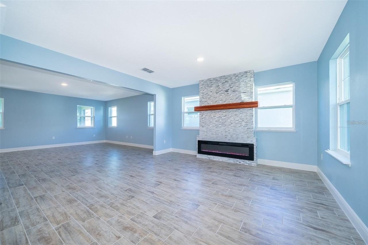 626 Taft Drive - Photo 2 of 17