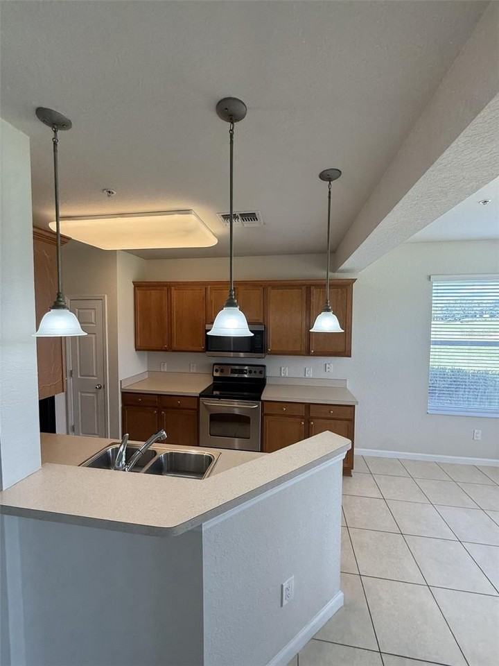 4401 Sw 52nd Cir #101 - Photo 7 of 22