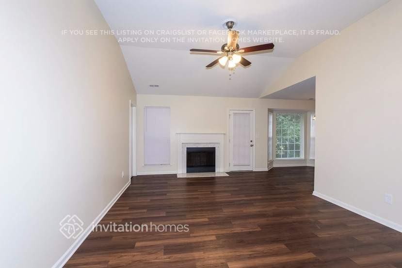 8612 Warwick Crest Ln - Photo 3 of 9