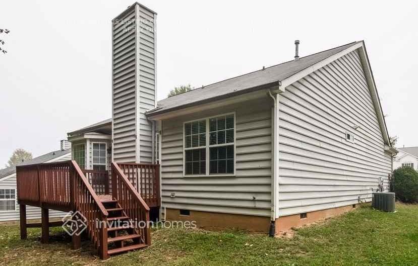 8612 Warwick Crest Ln - Photo 7 of 9