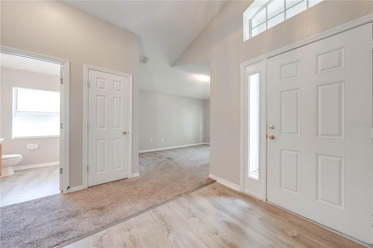 119 Southampton Dr - Photo 7 of 33