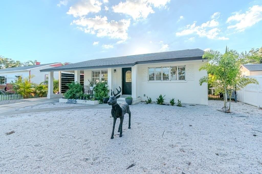 2805 Tifton St S - Photo 3 of 45