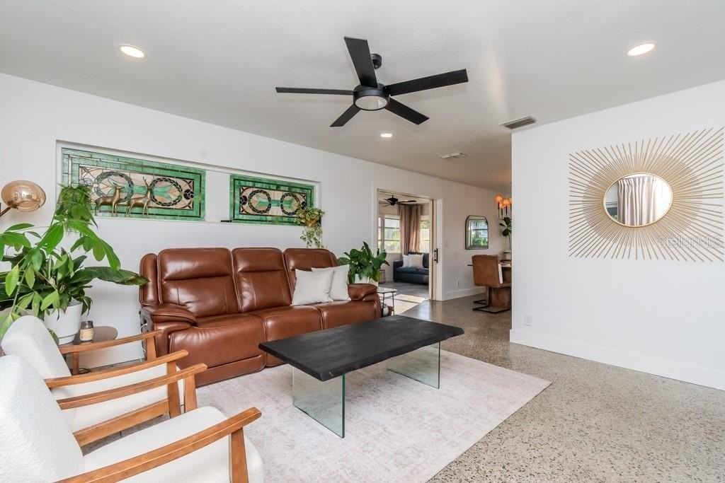 2805 Tifton St S - Photo 6 of 45