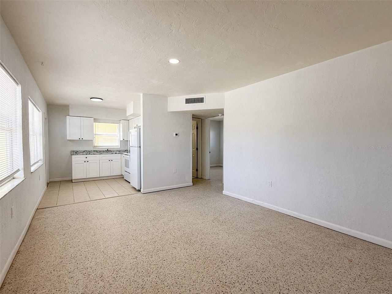 111 177th Ave W #3 - Photo 4 of 16