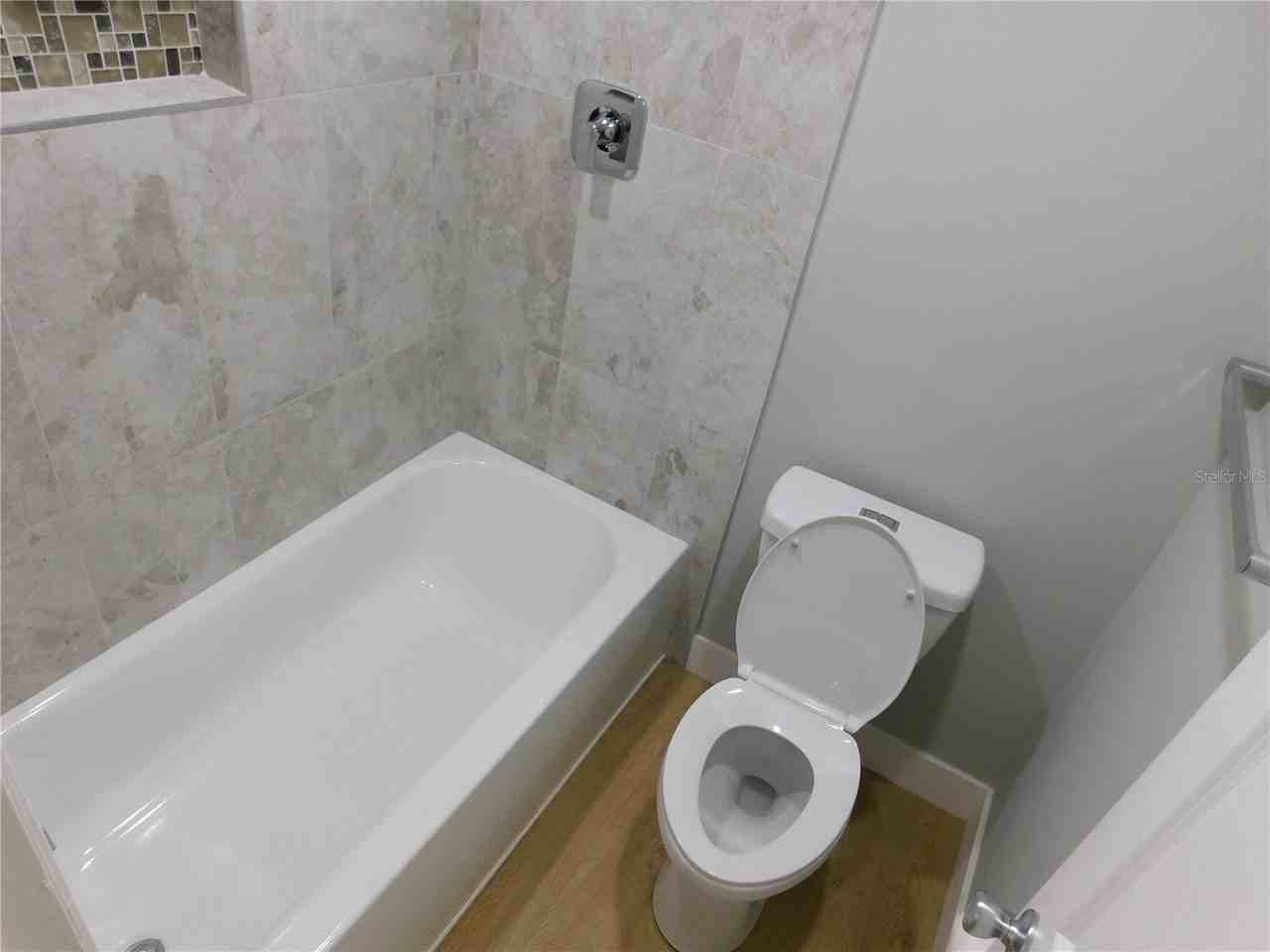 3595 41st Ln S #B - Photo 5 of 33