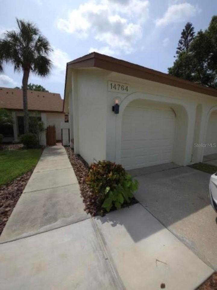 14764 Feather Cove Ln - Photo 3 of 50