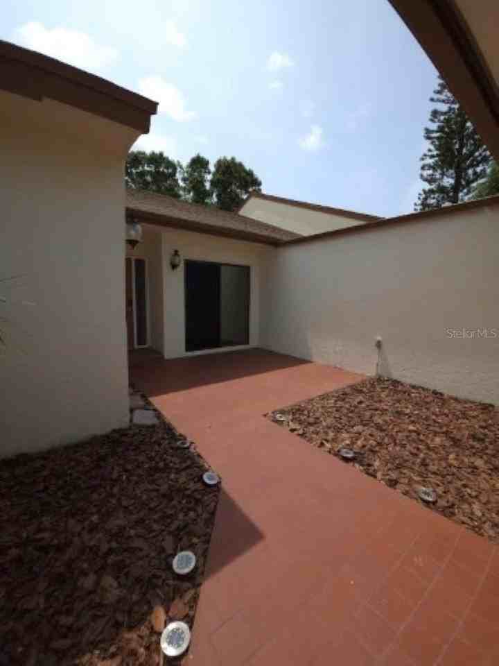 14764 Feather Cove Ln - Photo 6 of 50