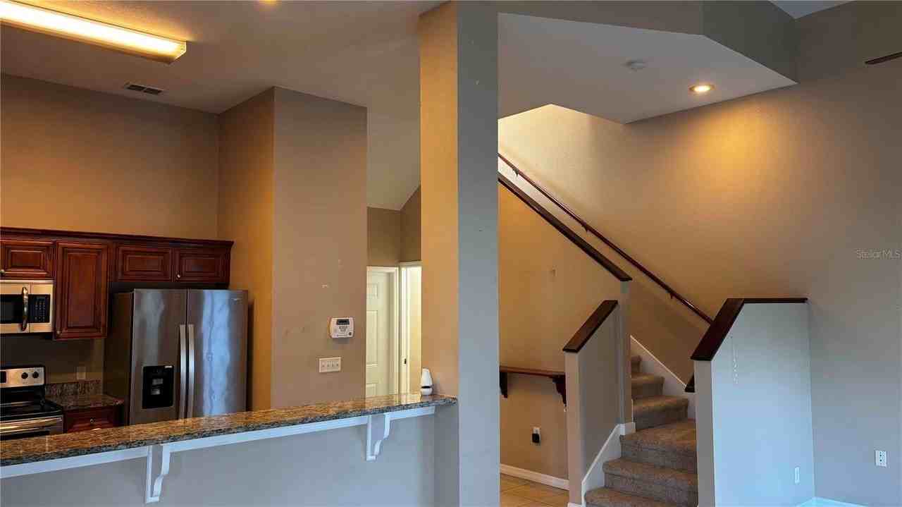 9410 Citrus Glen Pl - Photo 4 of 30