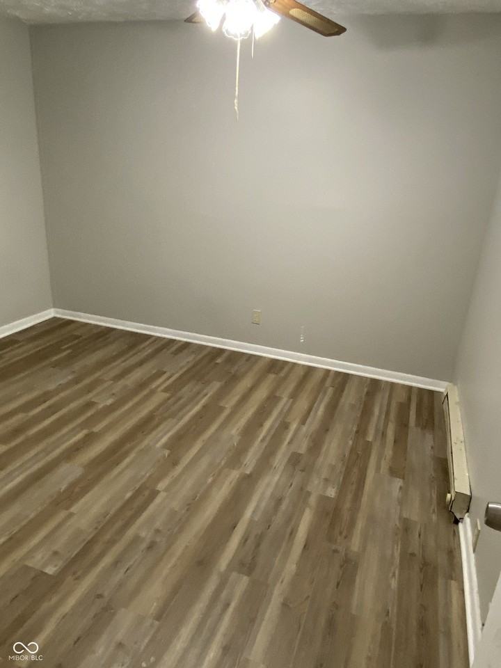 210 Whitlock Ave #B - Photo 7 of 11