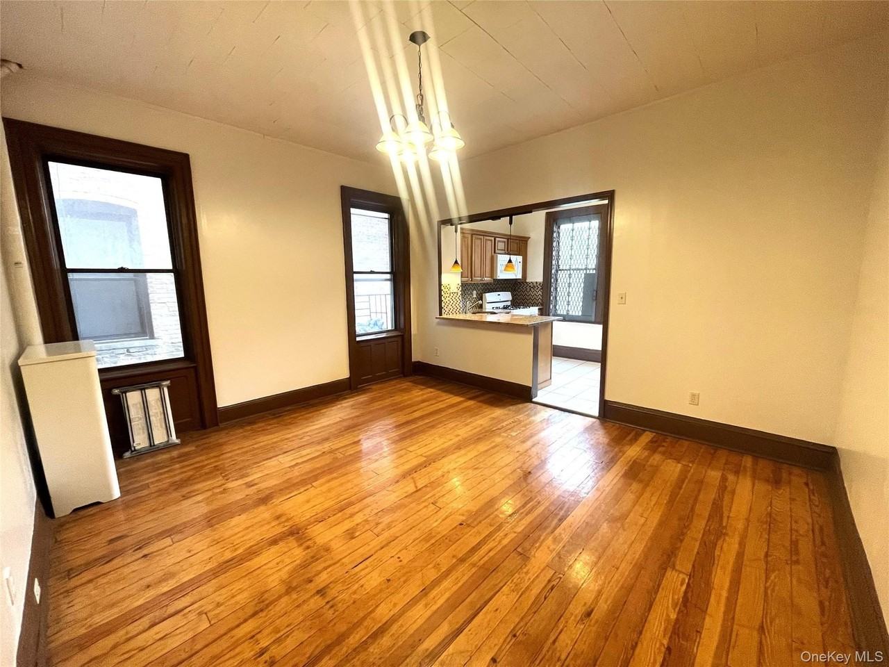 513 Park Pl #2 - Photo 3 of 15