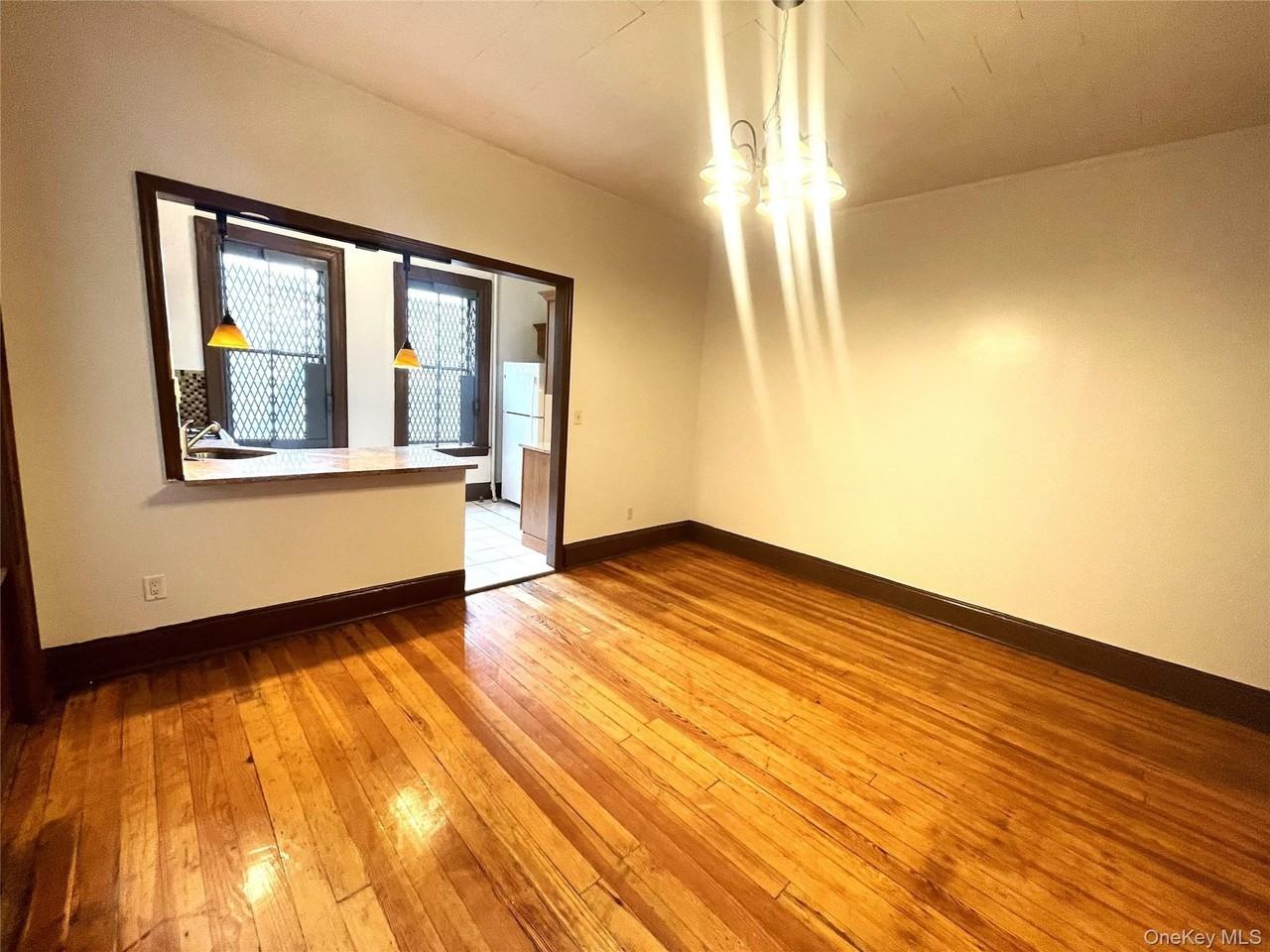 513 Park Pl #2 - Photo 4 of 15