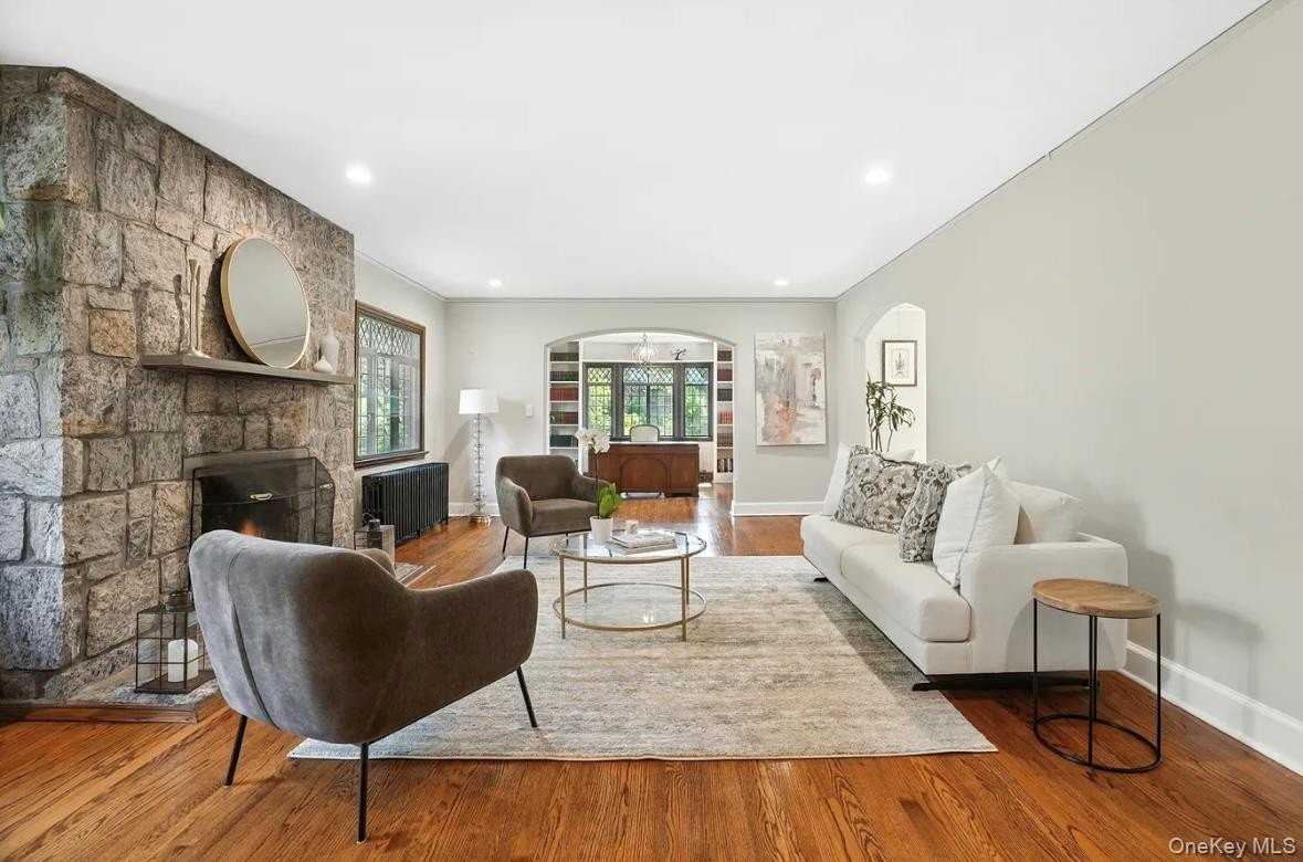 276 Overlook Rd - Photo 5 of 28