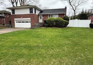 748 Leslie Ln - Photo 1 of 1