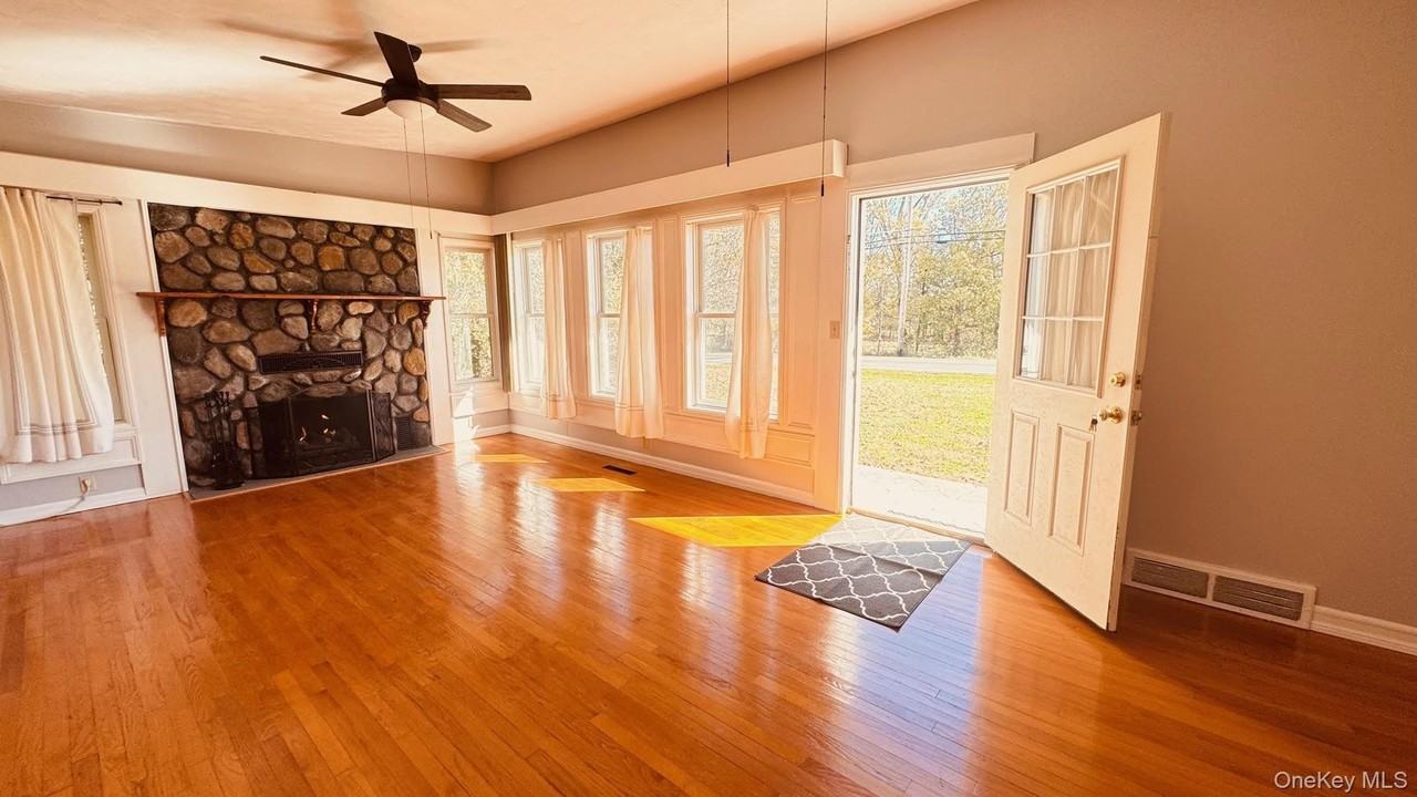 3142 State Route 207 - Photo 5 of 11