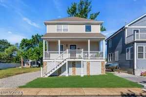 featured image of 18 Catherine St