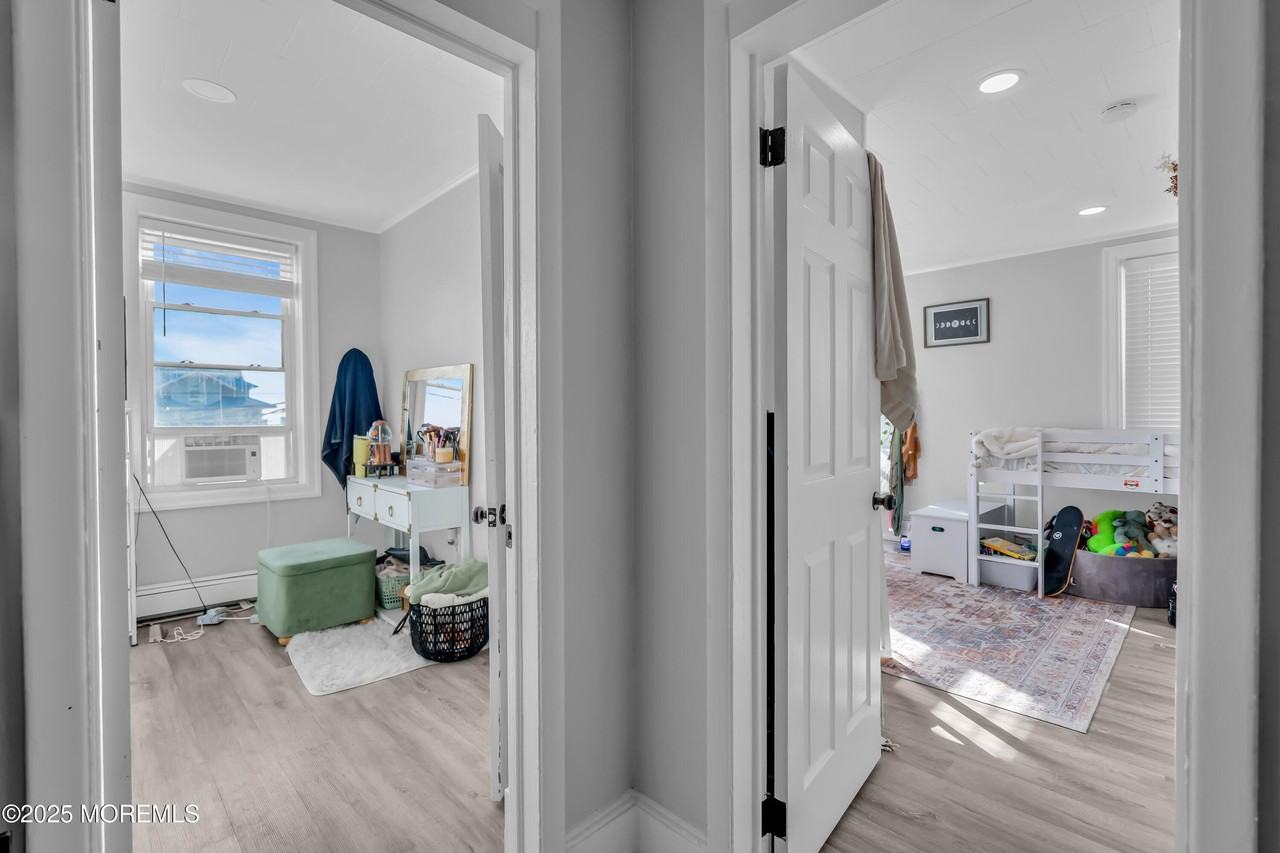 1076 Ocean Avenue #B - Photo 5 of 20