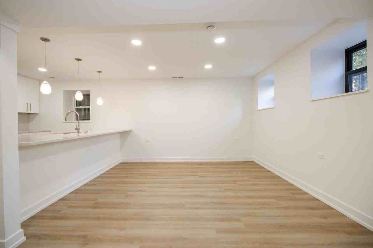 1139 N Winchester Ave #G - Photo 4 of 22