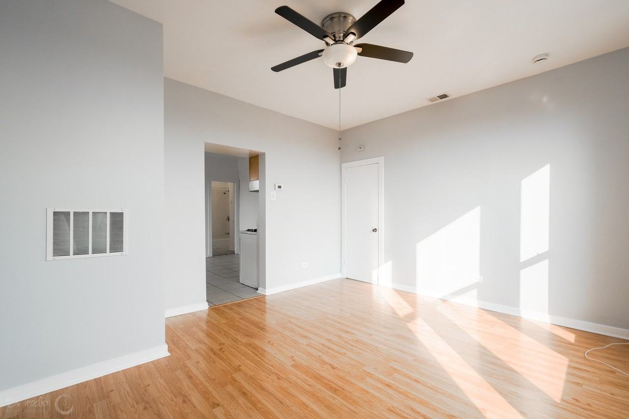 2418 North Clybourn Avenue #2F - Photo 6 of 15