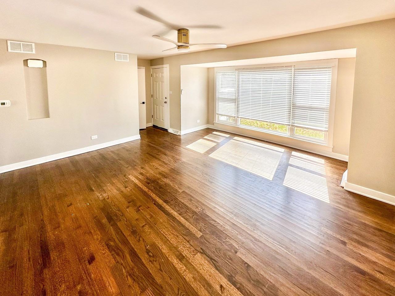 8150 West Winnemac Avenue - Photo 4 of 14