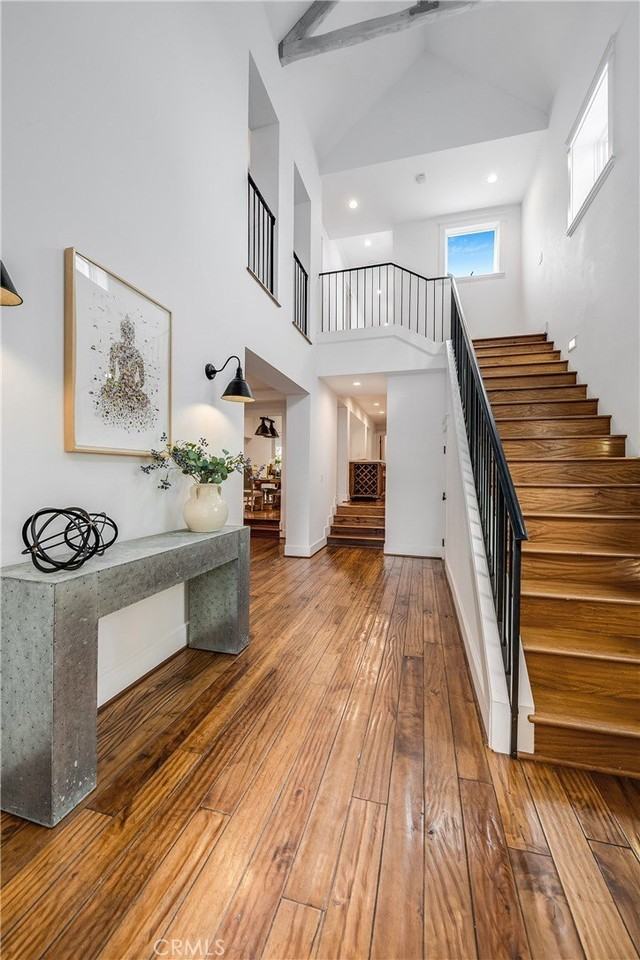 755 31st Street - Photo 5 of 50