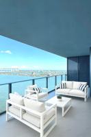 featured image of 700 Ne 24th St