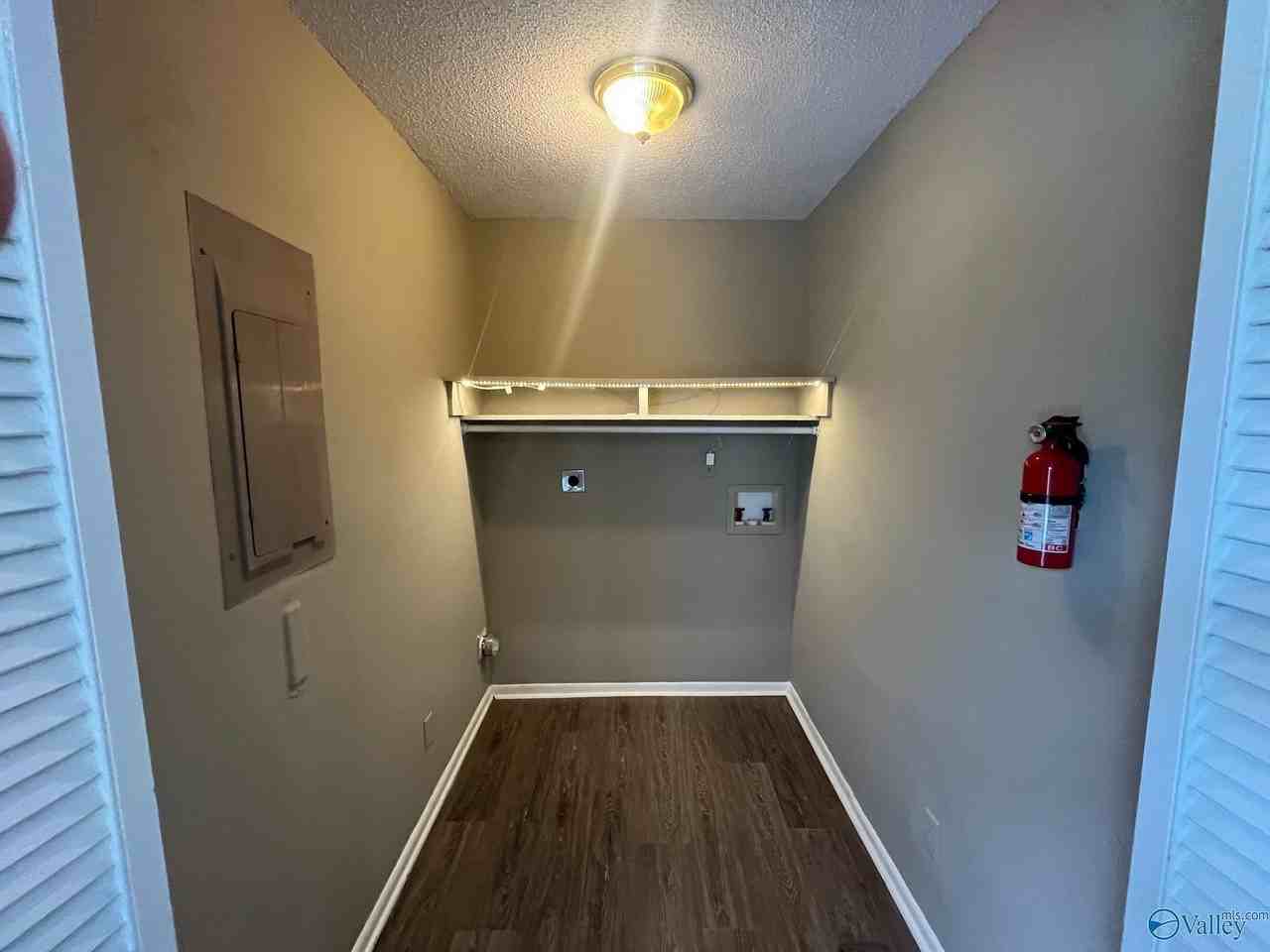 726 Larkwood Cir Sw - Photo 7 of 18