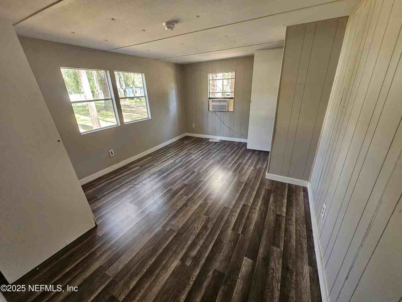 7577A Sonia Dr - Photo 3 of 9