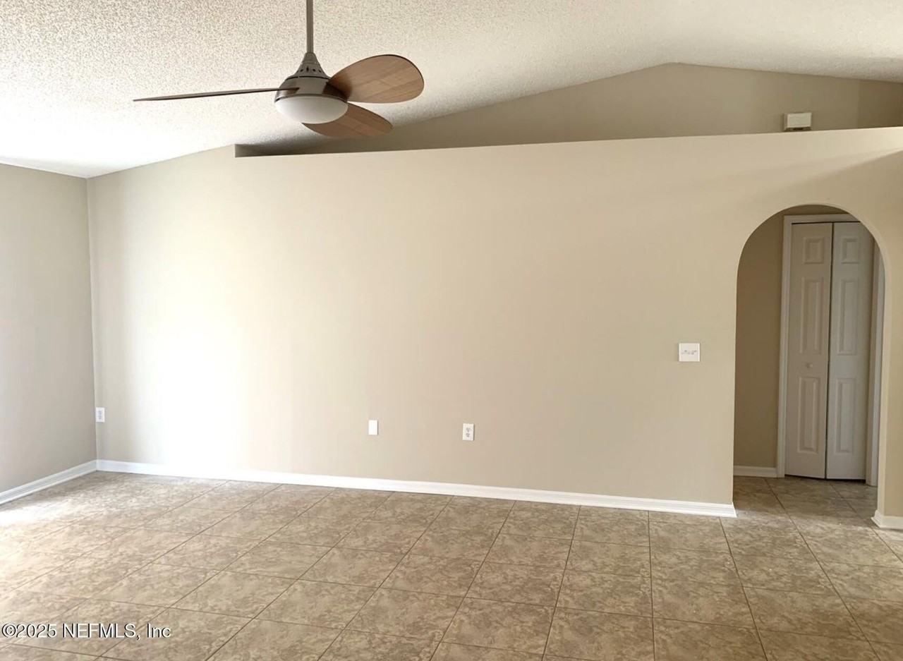 2698 R S Bailey Dr E - Photo 3 of 18