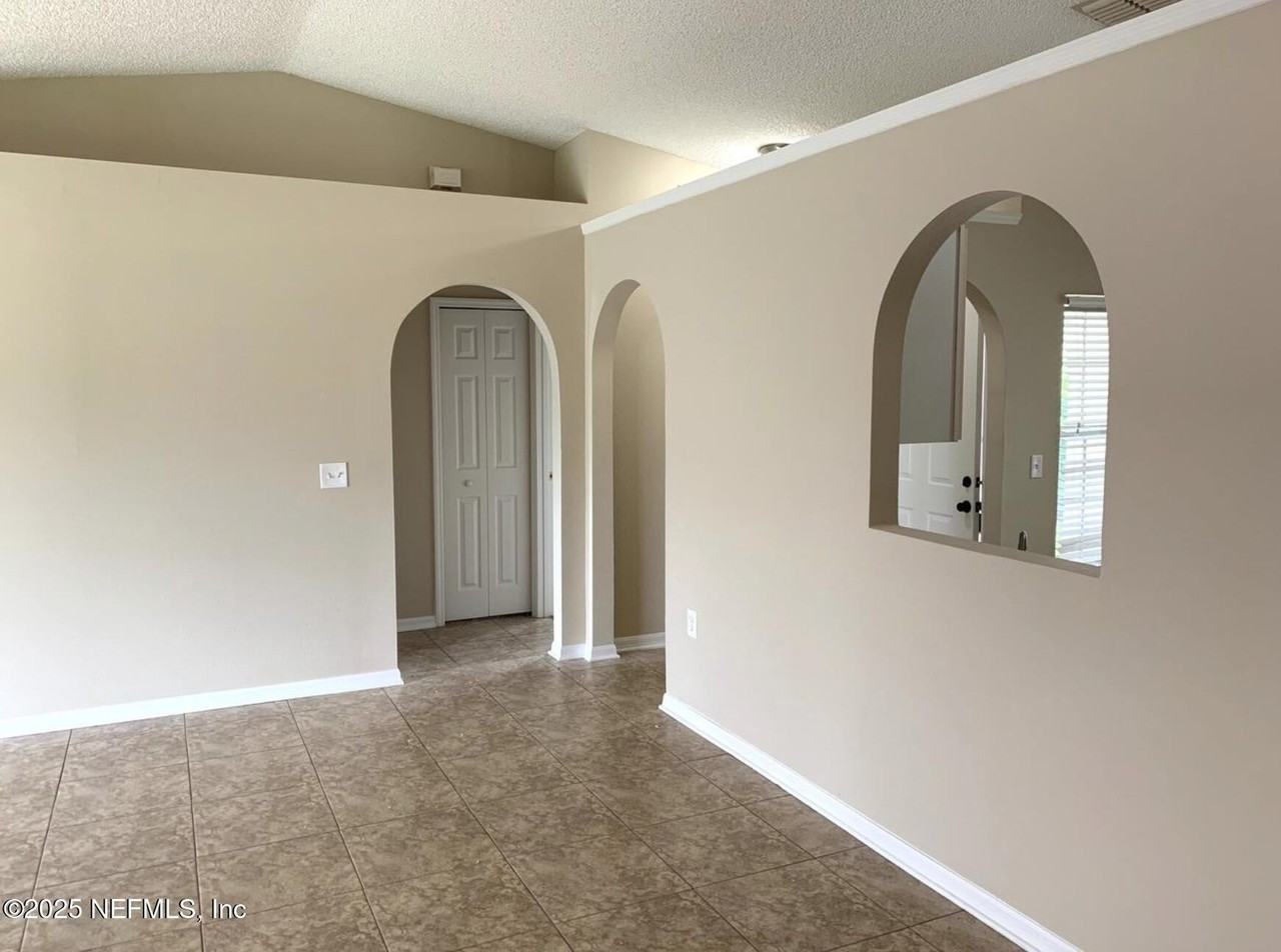 2698 R S Bailey Dr E - Photo 6 of 18