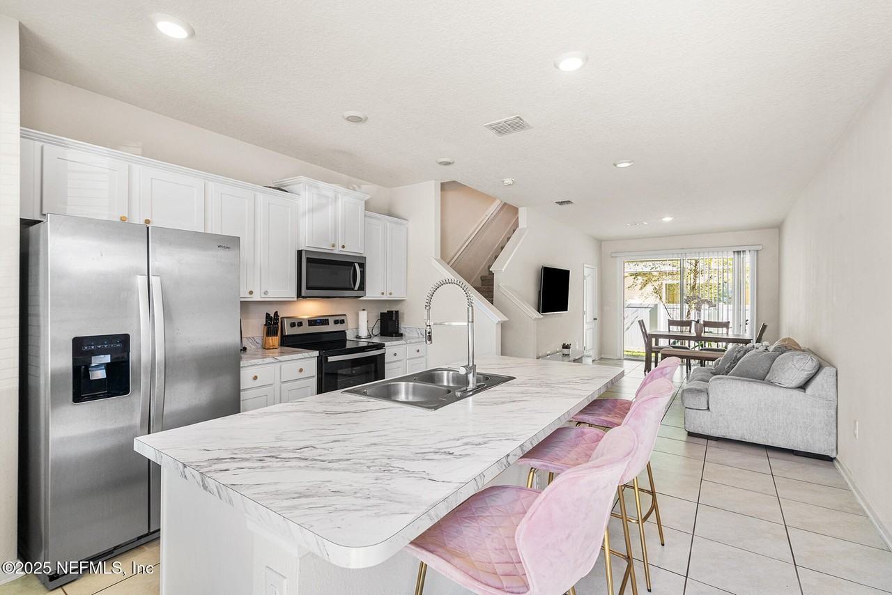 2846 Black Buck Cir - Photo 2 of 23